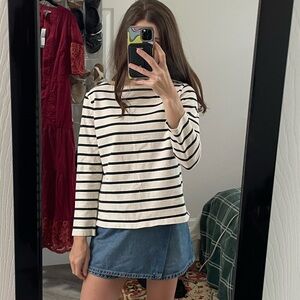 Uniqlo Cream and Black Long Sleeve Tee